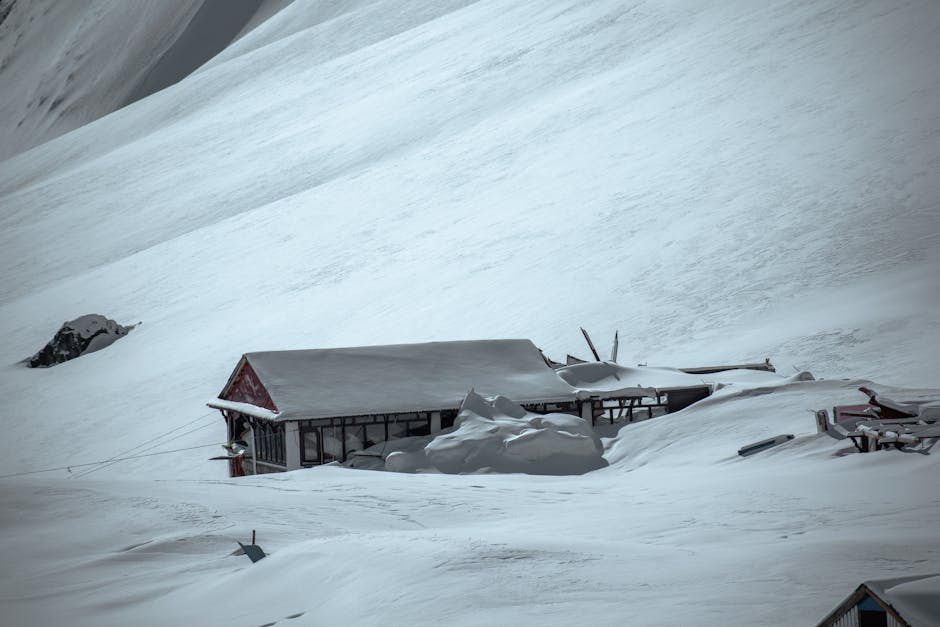 Tragedie montană în Slovenia: un alpinist decedat, alții în căutare după o avalanșă
