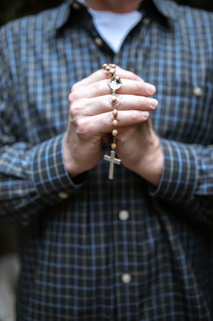 Un episcop peruan demis după ce scandalul amantei a explodat