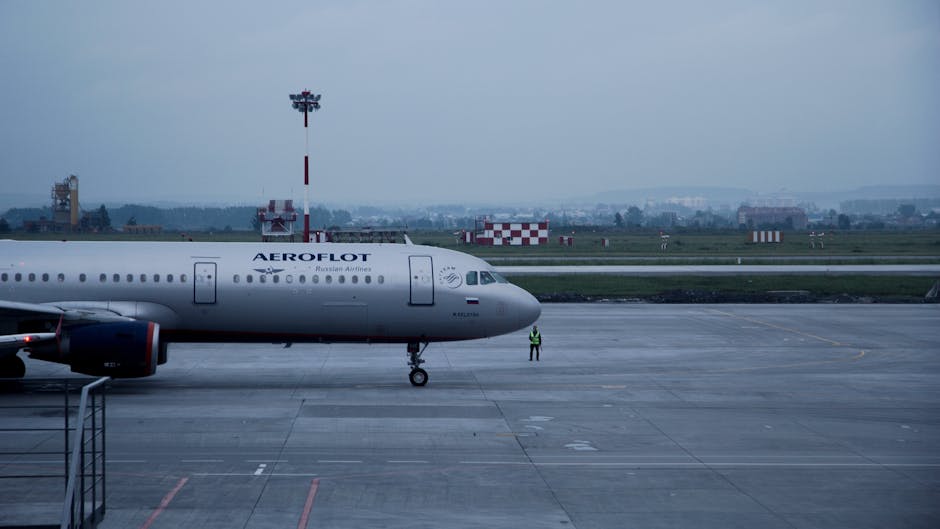 Dramă la aeroport: două pasagere aleargă după avionul în mișcare