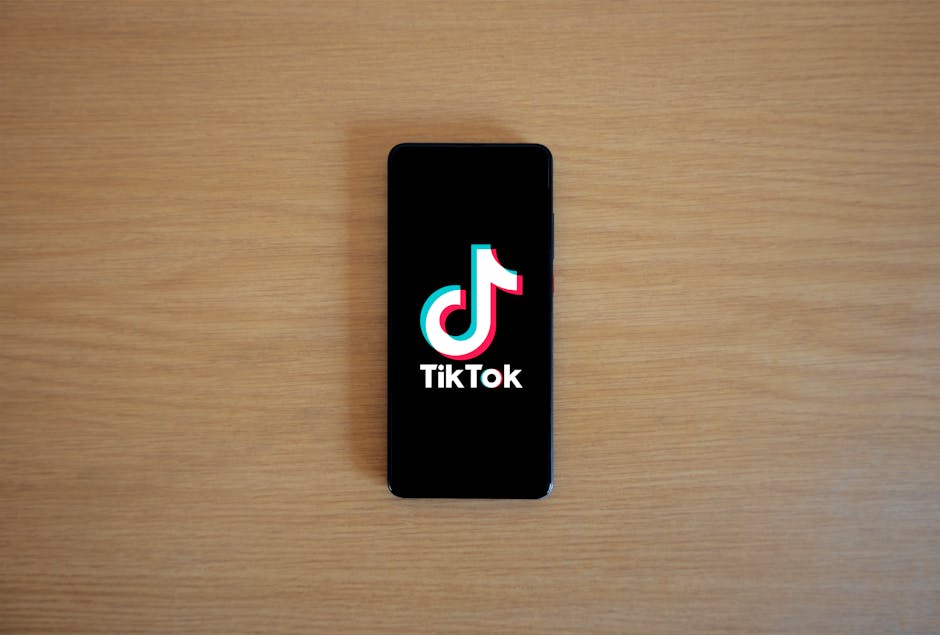 TikTok sub lupa Comisiei Europene după alegerile din România: amenzi de până la 6% din venituri