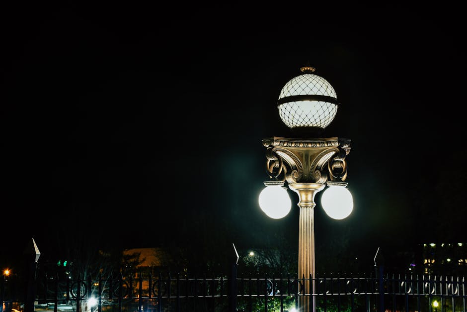 Iluminatul public din Scundu, o modernizare blocată de autorități