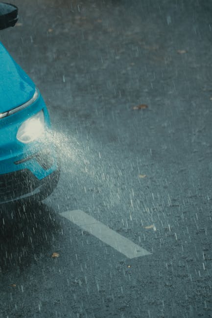 Ce trebuie să știi despre mașinile electrice fără permis înainte de a le conduce în oraș