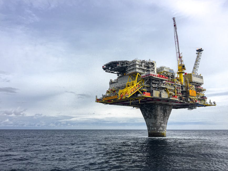 Proiectul Neptun Deep avansează cu instalarea platformei offshore în Marea Neagră