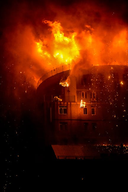 Explozie devastatoare la Kronospan Brașov în timpul intervenției pompierilor