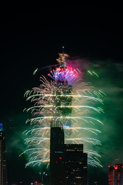 Spectacol de artificii: o seară mai rezervată decât în trecut