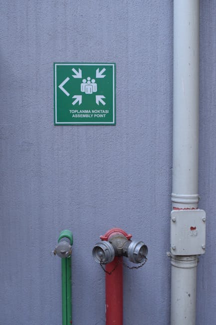 Incendiu în Voluntari: zeci de persoane evacuate din cauza extinderii flăcărilor la o țeavă de gaz