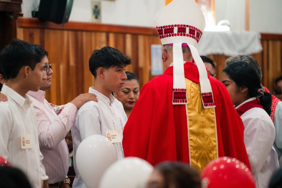 Vaticanul impune excomunicări severe după hirotoniri neautorizate de episcopi
