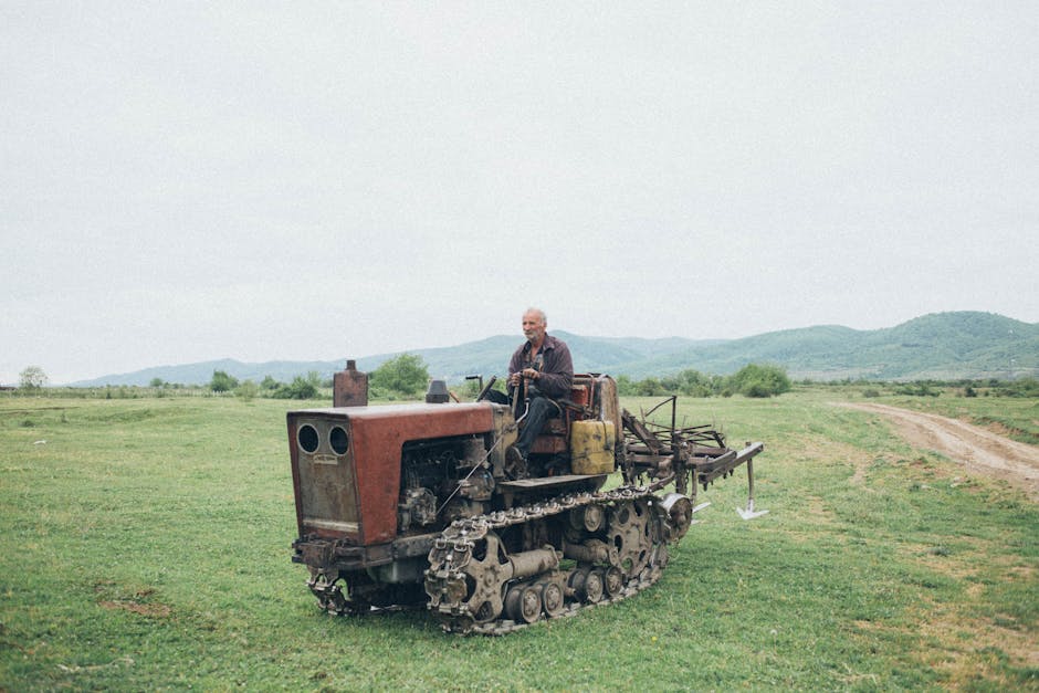 Un bărbat reținut după ce a condus un tractor fără permis și sub influența alcoolului