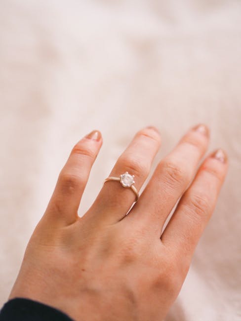 Jaful de la Luvru: bijuterii inestimabile dispar, dar un diamant celebru rămâne intact