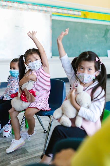 Polițiștii din Dâmbovița educă tinerii la Școala Gimnazială