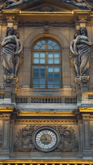 Jaful de la Luvru: suspectul cu un trecut controversat și o carieră online