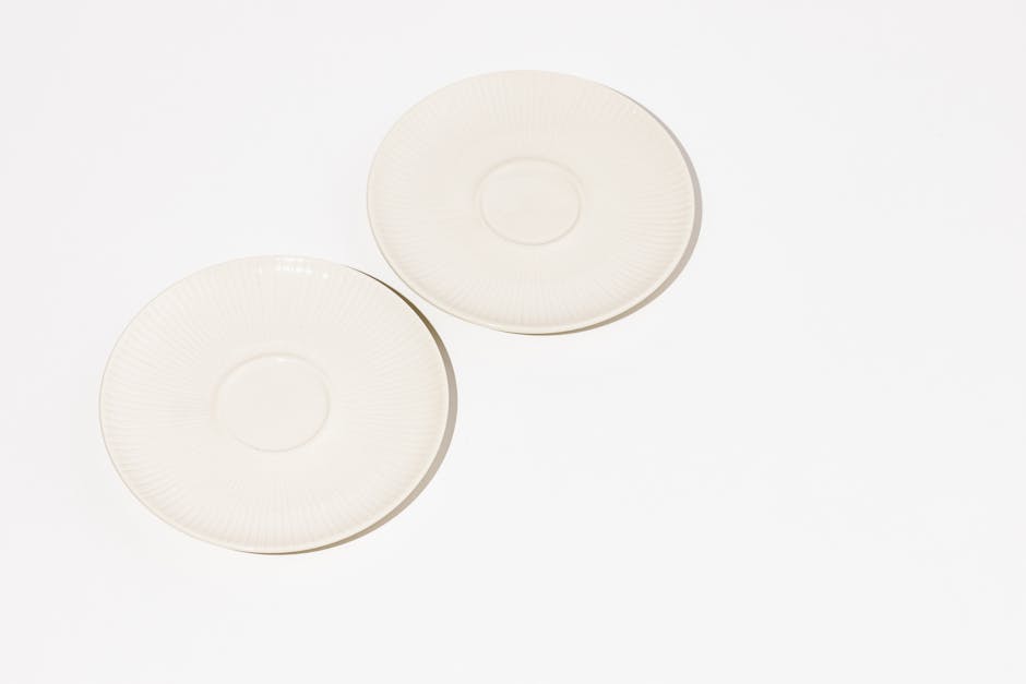 IMM-urile cer menținerea salariului minim, dar tichetul de masă crește la 50 de lei