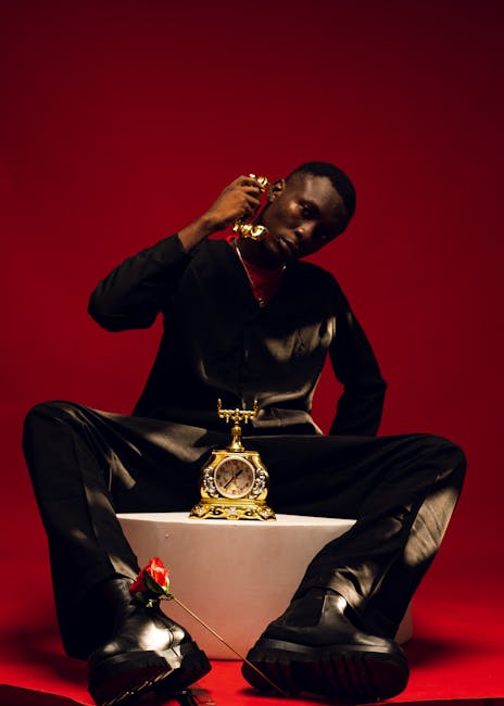 Toaleta din aur de 18 carate a lui Cattelan, scoasă la licitație: prețul de pornire se va adapta la piață