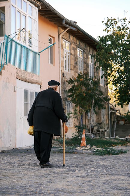 Un bărbat de 73 de ani reținut pentru tâlhărie comisă în familie