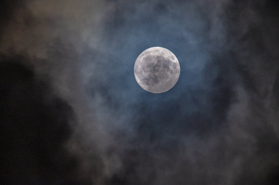 Spectacol cosmic: superluna Castorului va străluci deasupra noastră