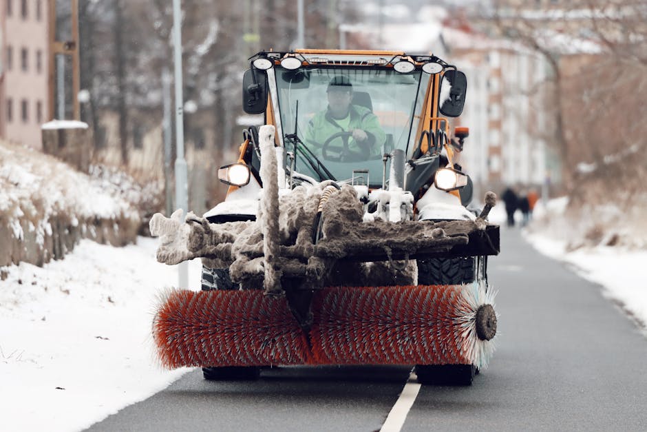 Sezonul rece în Harghita: contractele de deszăpezire sunt semnate și pregătirile sunt în plină desfășurare