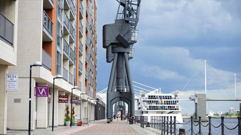 Licitație pentru un ponton cu macara în Constanța, preț de start de aproape 19 milioane de lei