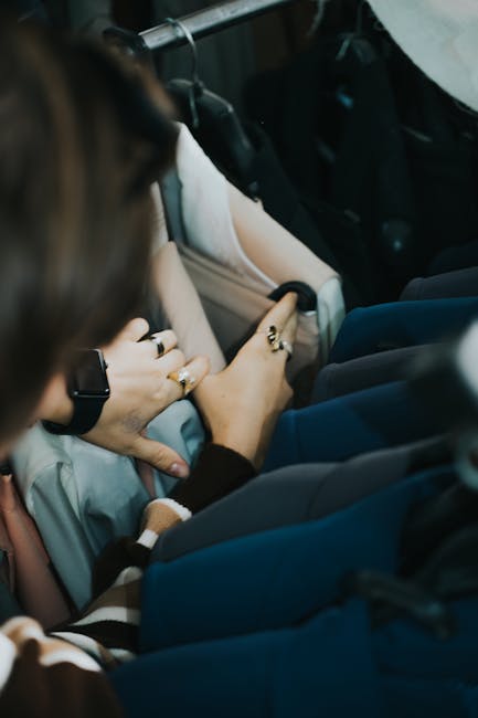 Românii restricționează cheltuielile din cauza inflației persistente