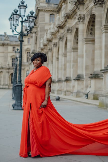 Ariana Grande strălucește la Opera din Paris la premiera filmului "Wicked"