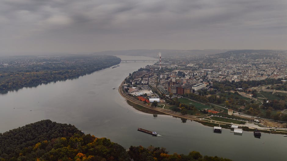 Amânarea scufundării barjelor în Dunăre pentru îmbunătățirea debitului