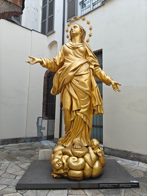 Scandalul femeii care spunea că vorbește cu o statuie a Fecioarei Maria