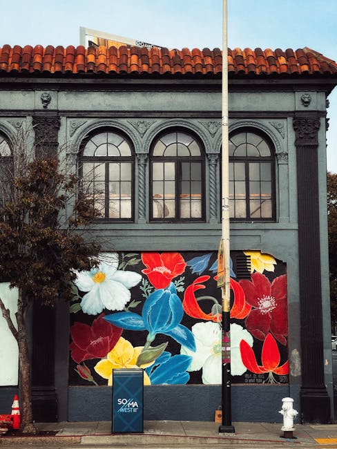 Orașul prinde viață: Pasajul suprateran din Oradea se colorează cu flori artistice