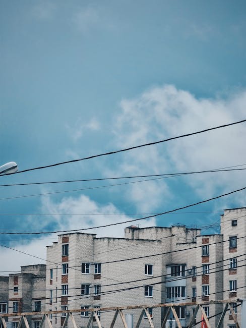 Locuitorii din Jucu se pregătesc pentru întreruperi de curent electric timp de două zile