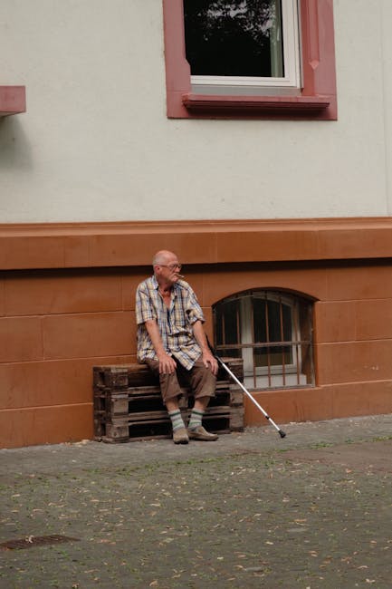 Accident grav în Băbeni: un bărbat de 83 de ani rănit grav