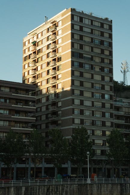 Emil Boc discută despre provocările construirii în Cluj-Napoca și propune soluții