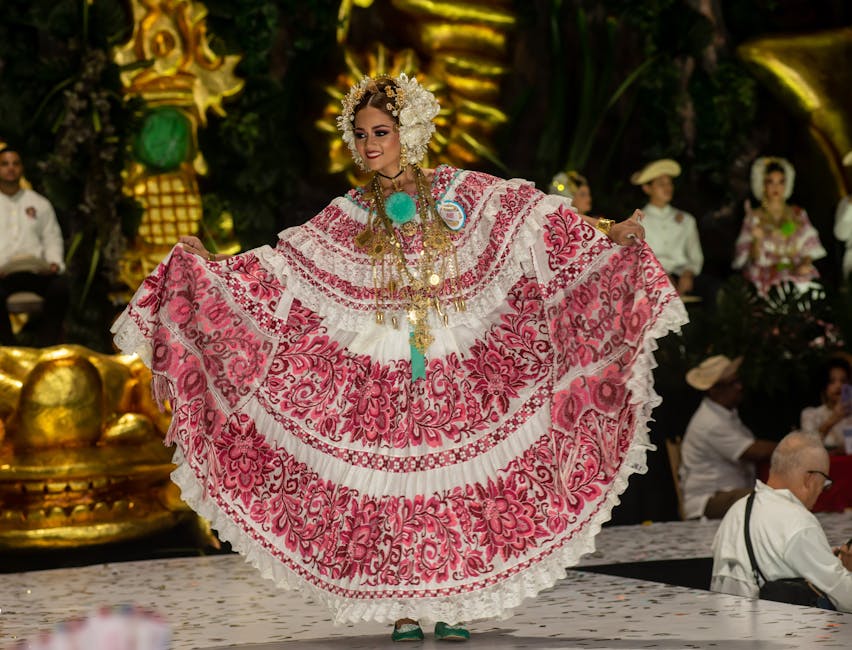 Costumele naționale spectaculoase la Miss Univers Thailanda surprind publicul