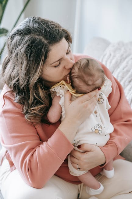 Un incident șocant: tânără și bebelușul ei agresati de concubin