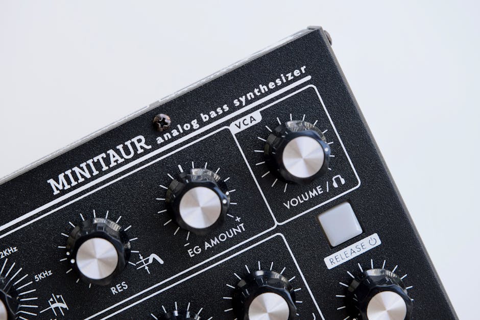 Queenstina, artista din Alba Iulia, lansează piesa «Milion» în competiția Artiști la Reboot