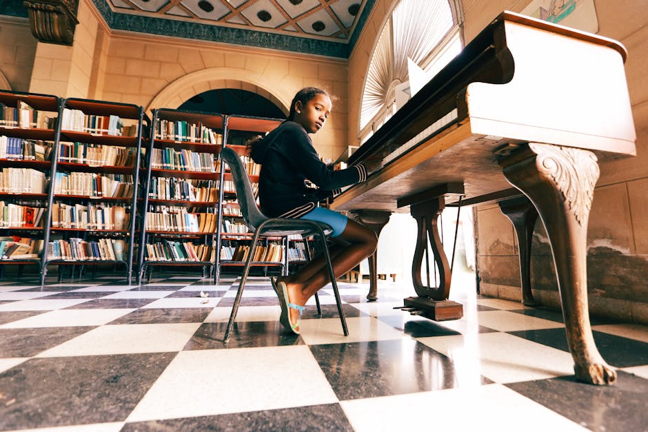 Biblioteca Județeană Mureș onorează personalități culturale și tineri talentați