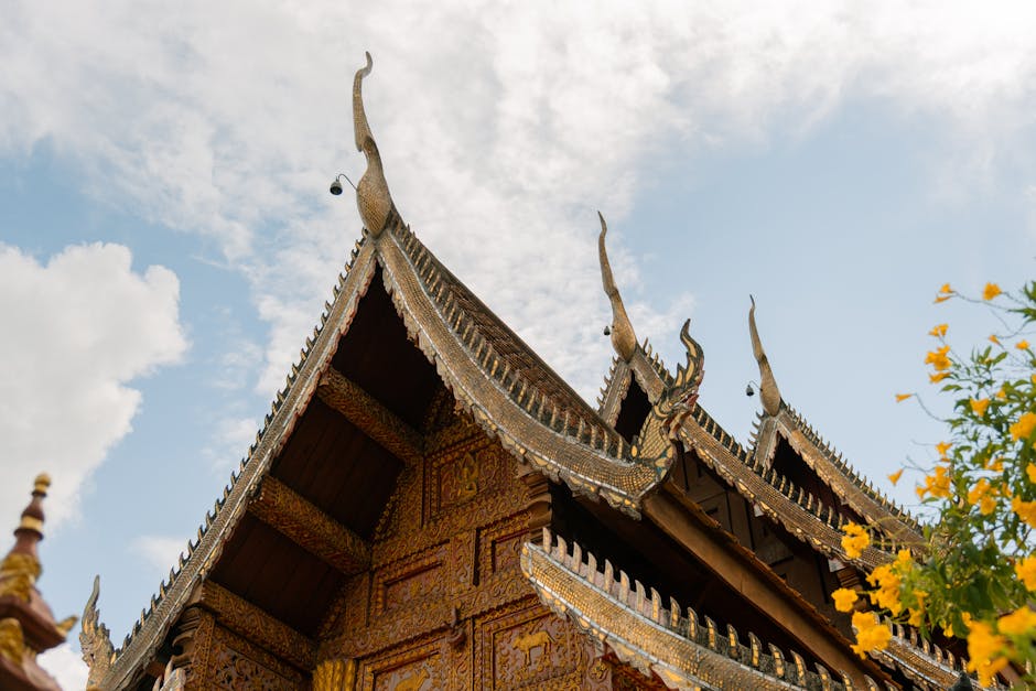 O întâmplare șocantă la un templu budist din Thailanda: femeie considerată decedată începe să se miște