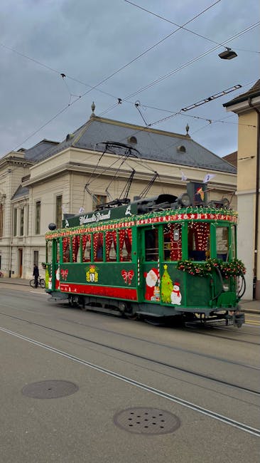 Descoperă tramvaiul lui Moș Crăciun în Arad: o experiență magică în luna decembrie