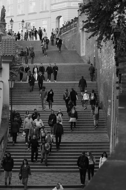 Brașovul se umple de turiști: străzile sunt pline de viață!