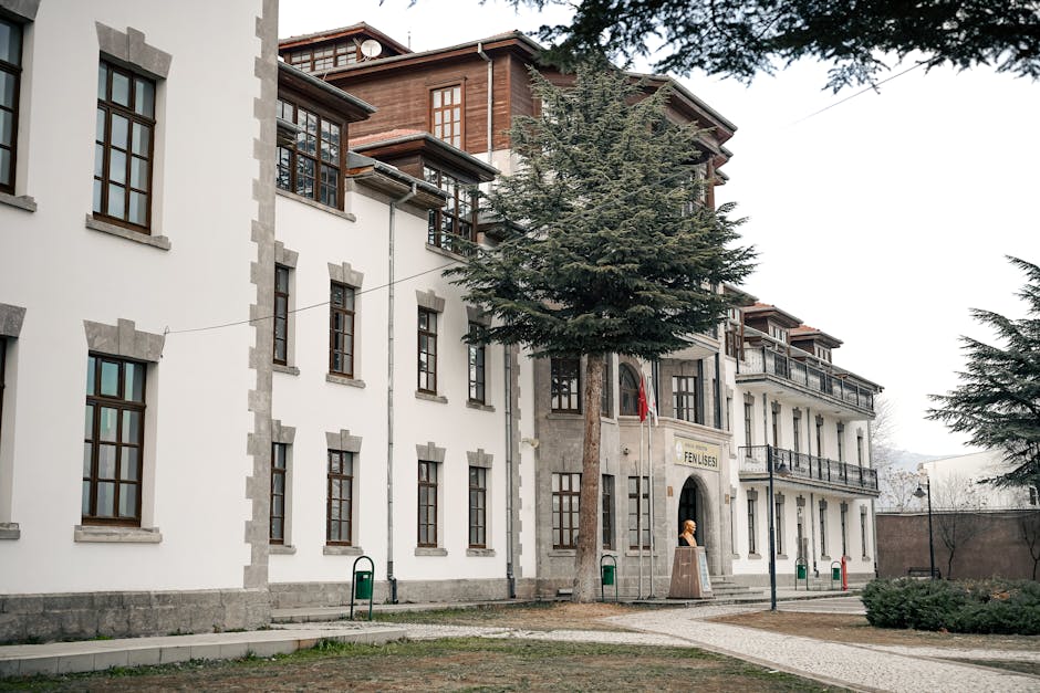 Proiect major pentru modernizarea școlii din Semlac: investiție de peste 10 milioane de lei
