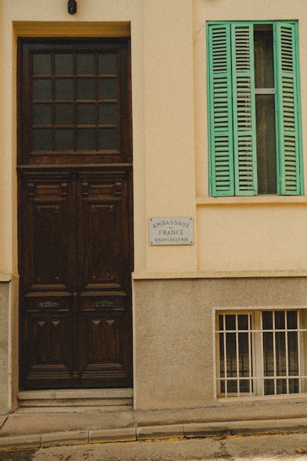 Nicușor Dan se întâlnește cu lideri francezi în cadrul unei vizite oficiale la Paris
