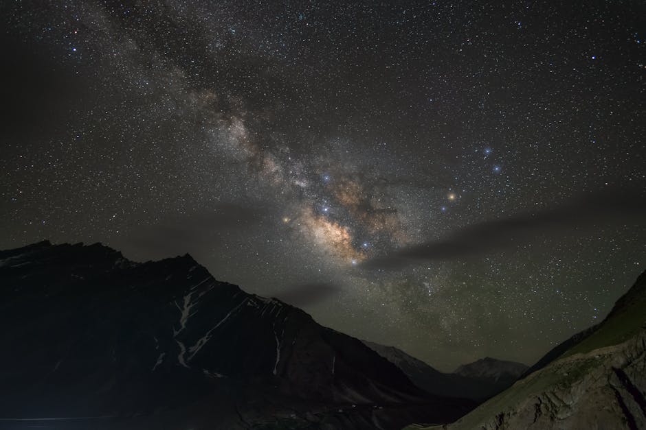 Petroșani celebrează Ziua Internațională a Munților cu o expoziție foto impresionantă