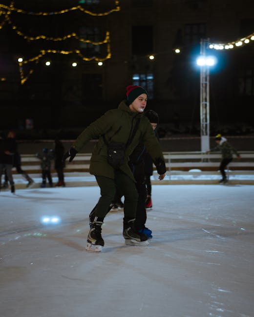 De ce patinoarele din orașe sunt pline de tineri, chiar și fără zăpadă