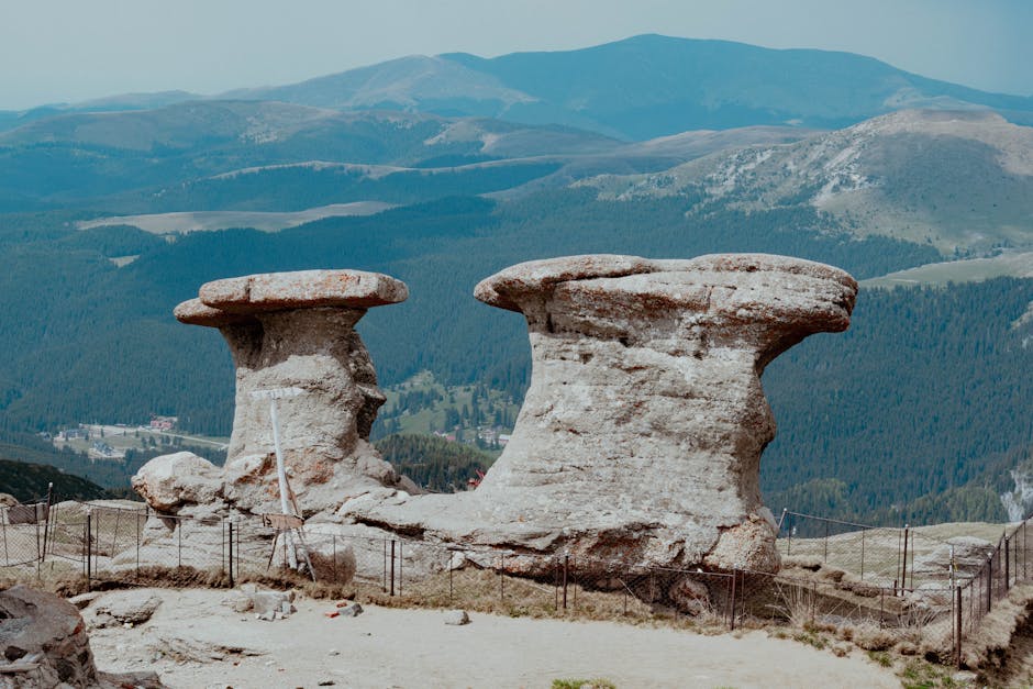 Descoperă zonele cu risc de căderi de roci din România: 1.500 km pătrați în pericol!