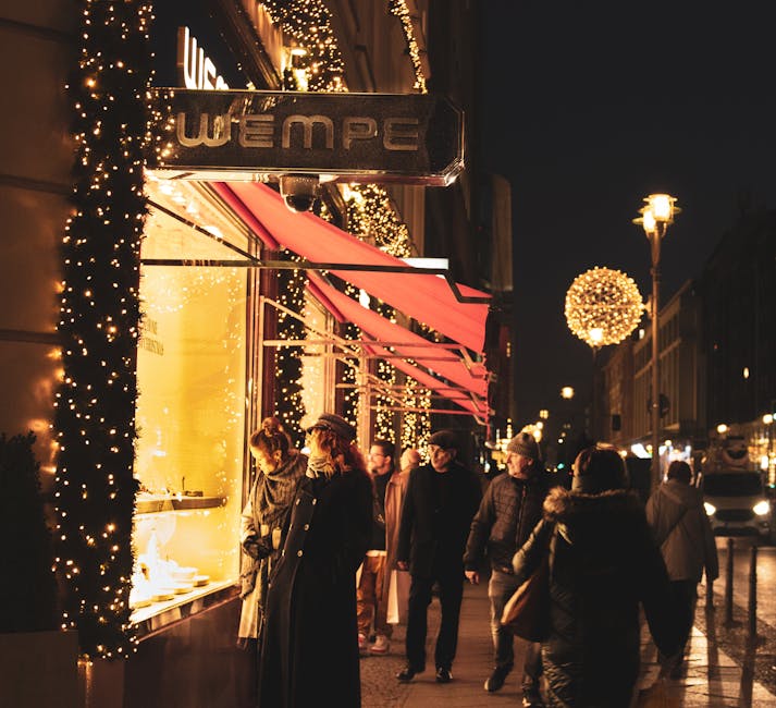 Focșaniul dă startul unei competiții festive pentru cele mai frumoase vitrine de Crăciun