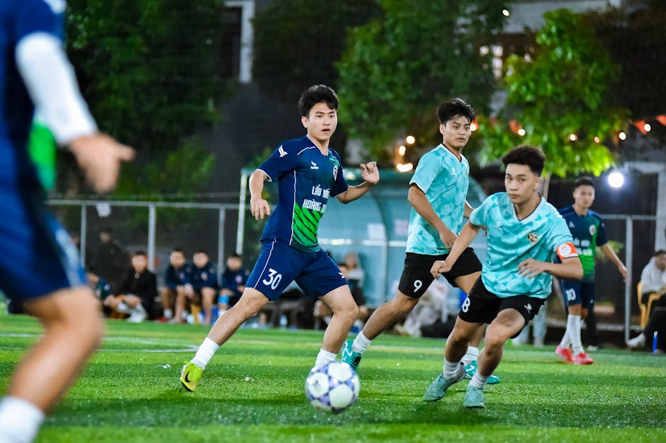 Un nou teren de fotbal în Ungureni: inaugurare cu mini-campionat