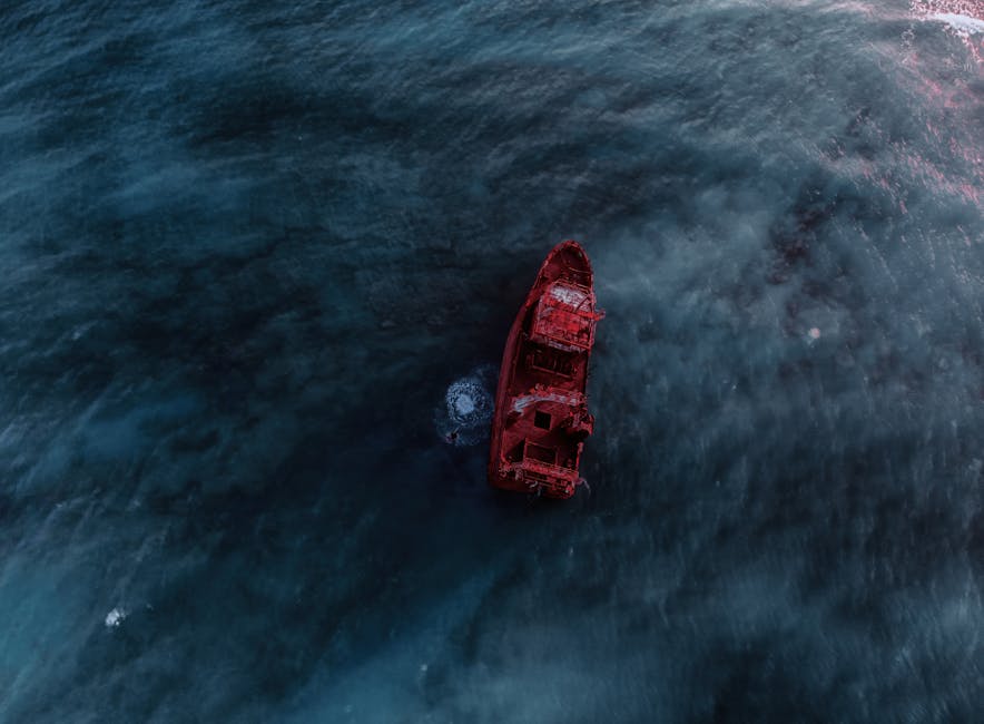 Drama pe mare: o familie dispărută după naufragiul unui catamaran în Indonezia