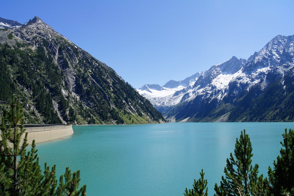 Descoperă locuri incredibile: ghețar, lac și râu într-un peisaj de vis din Argentina