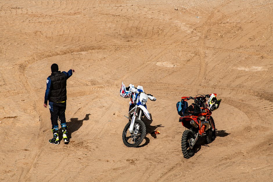 Emanuel Gyenes, pregătit pentru Dakar 2026 cu o cască tricoloră simbolică