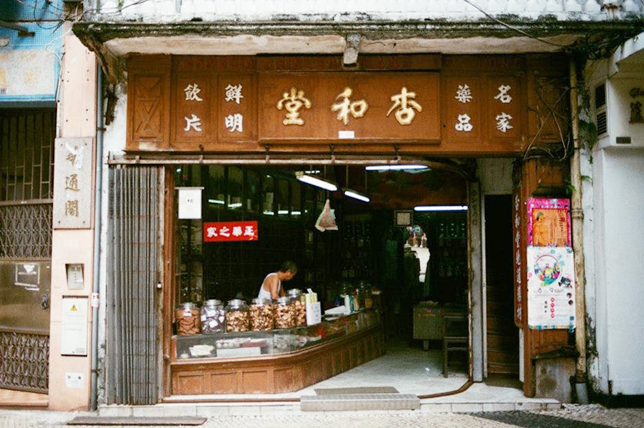 Clădirea istorică din Pitești își caută destinația după închiderea magazinului chinezesc