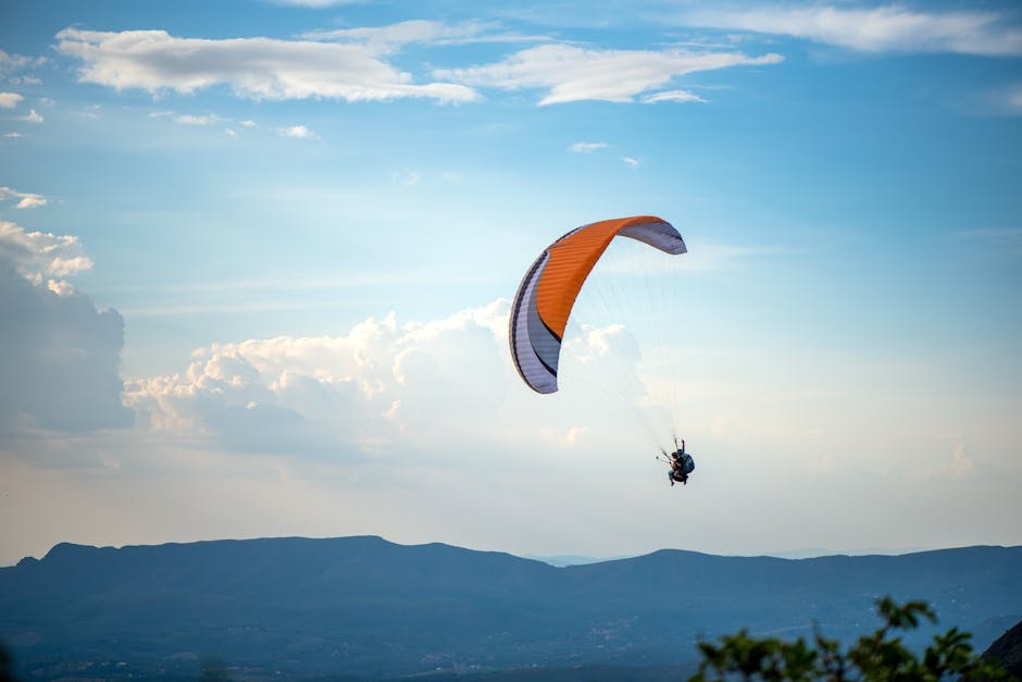 Tragedie în wingsuit: un pilot experimentat a murit în timpul unei sărituri în Africa de Sud