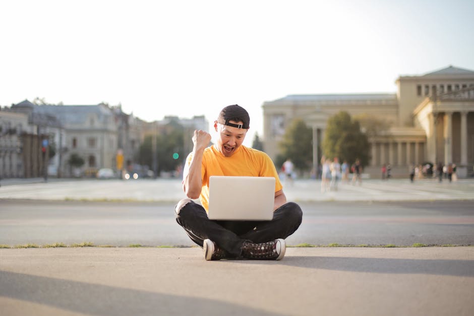 Experiența completă: Laptop convertibil și boxă portabilă pentru un stil de viață dinamic