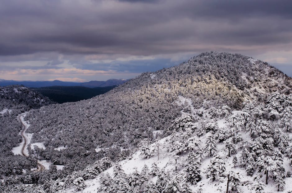 Explorarea vârfului Saca Mare: o aventură montană de neuitat